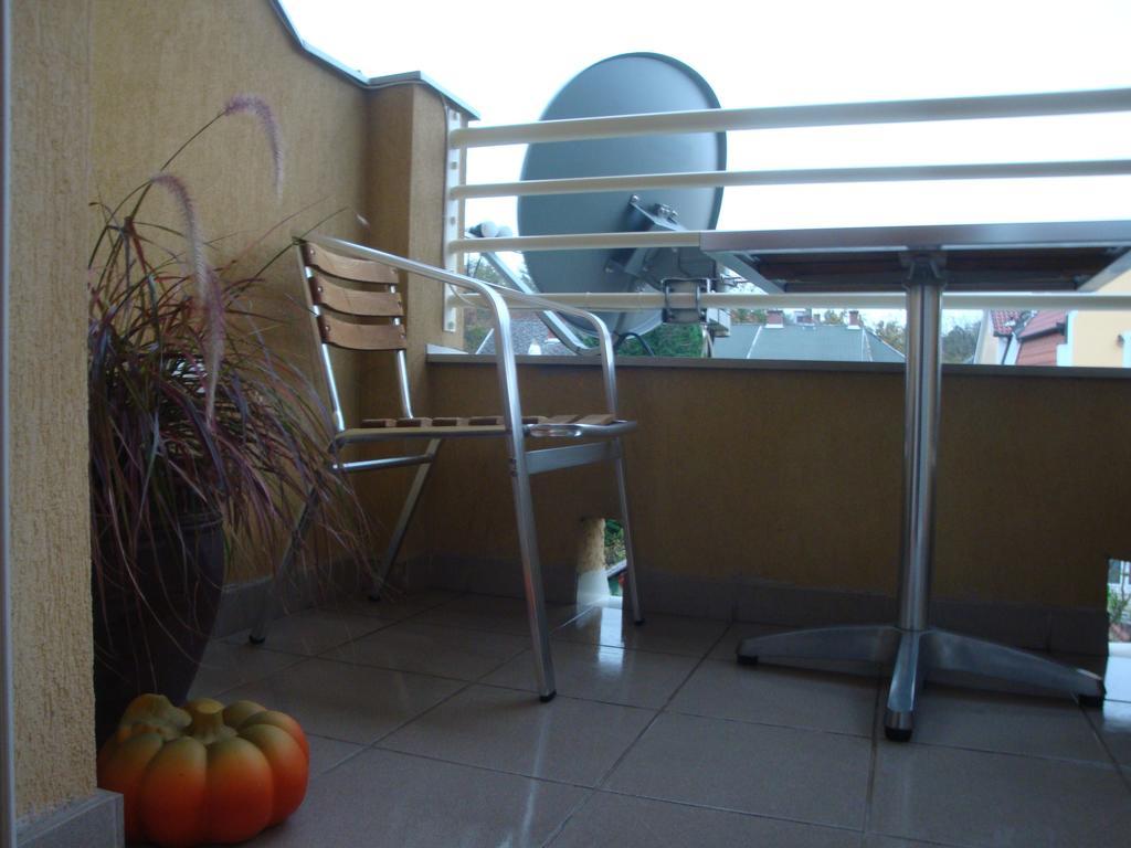 Holiv Apartman Хевиз Экстерьер фото