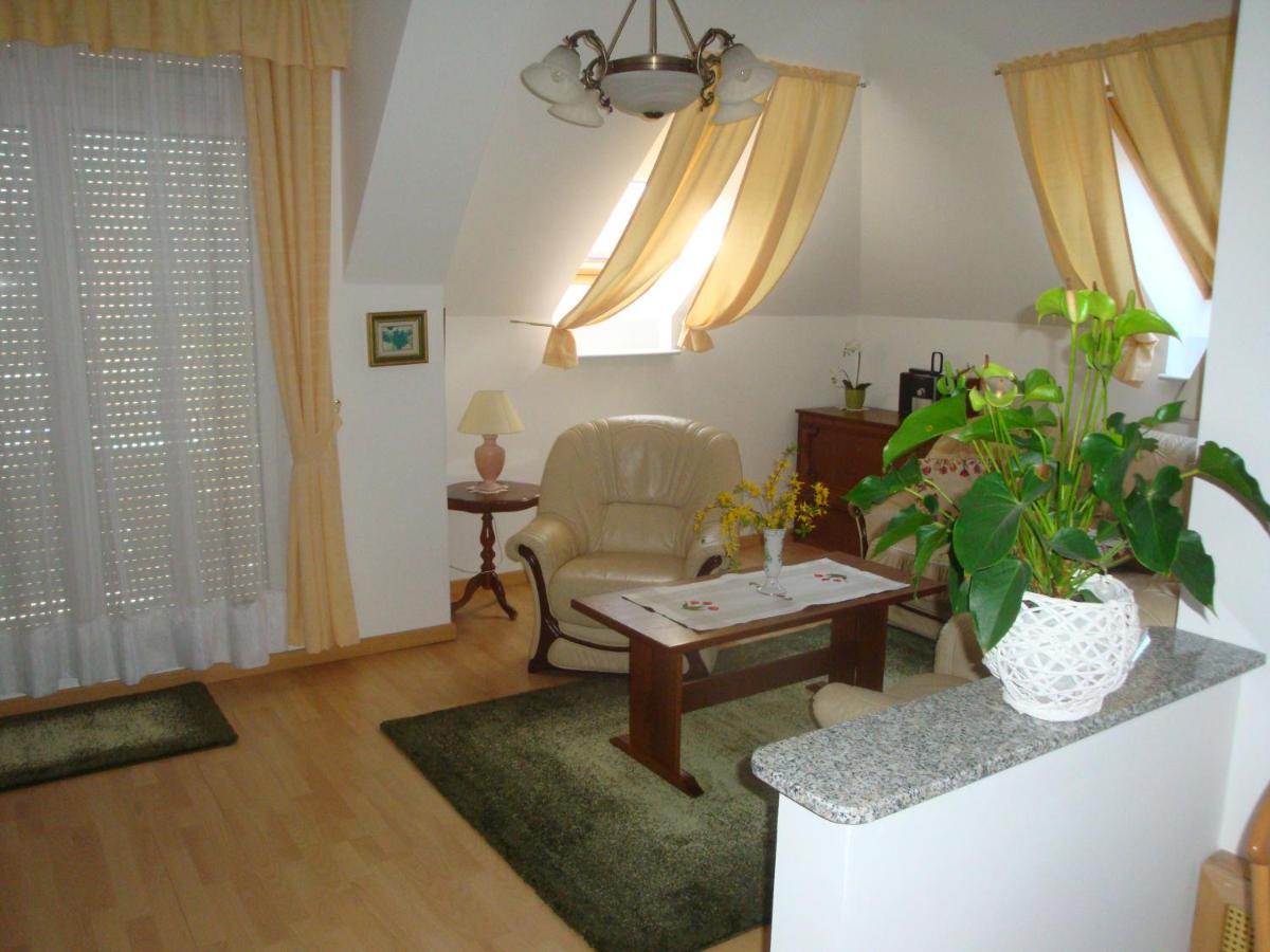 Holiv Apartman Хевиз Экстерьер фото
