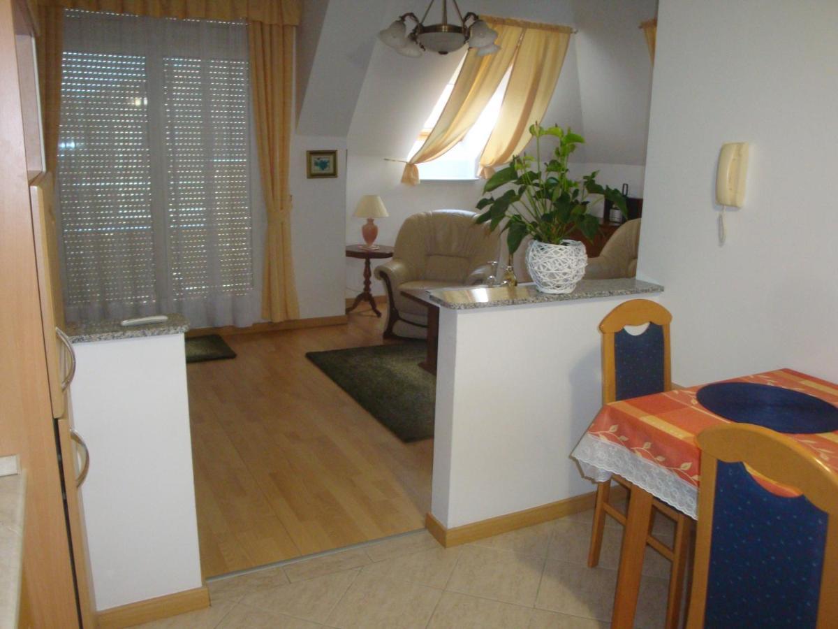 Holiv Apartman Хевиз Экстерьер фото