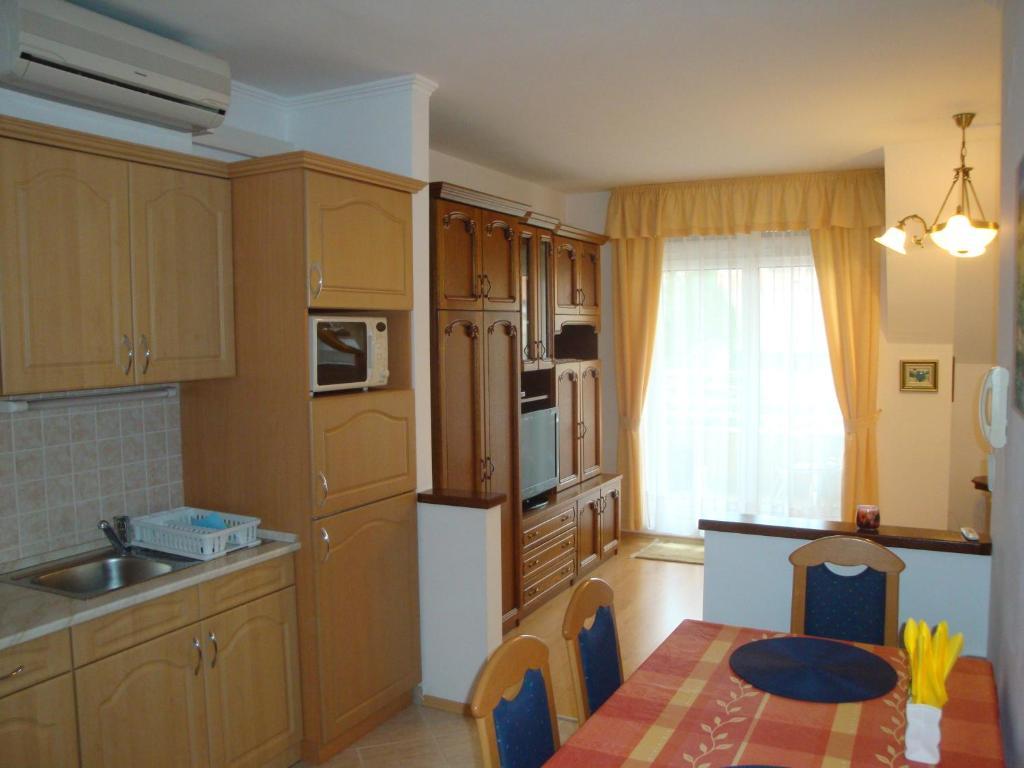 Holiv Apartman Хевиз Экстерьер фото